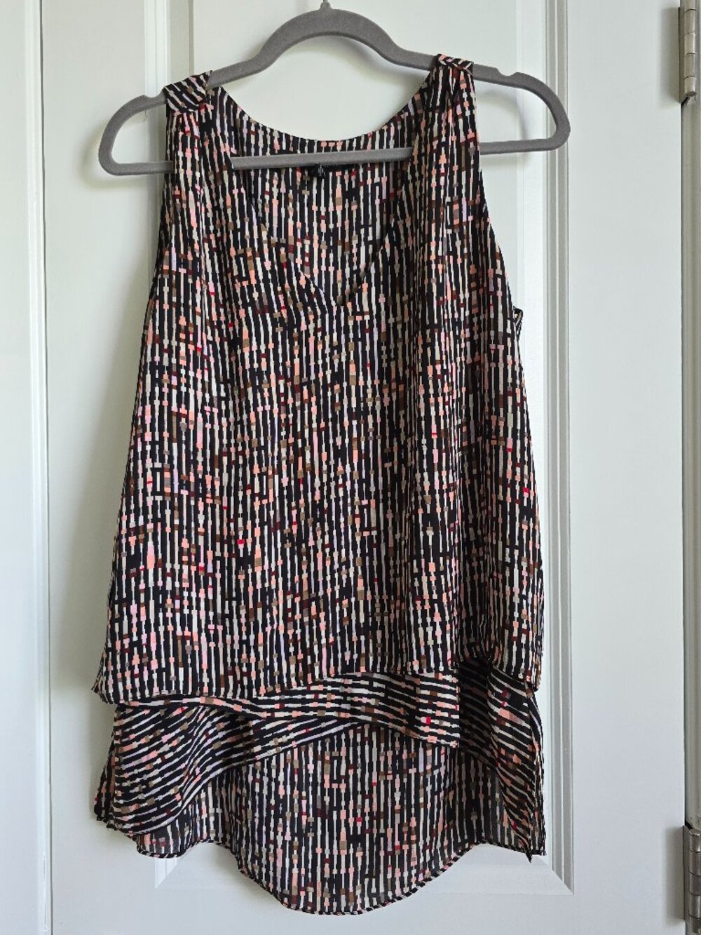 Black Geometric Print Layered V neck Sleeveless Blouse